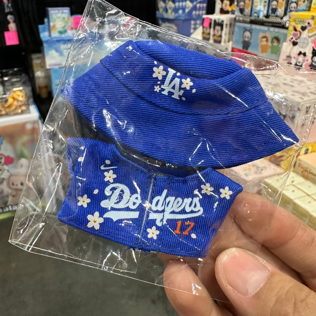 Labubu Pin for Love Dodgers Ohtani Outfits 2pcs Set